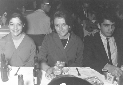 Graciela con María Emilia Caballero y Alejandro Montes ("el galán")